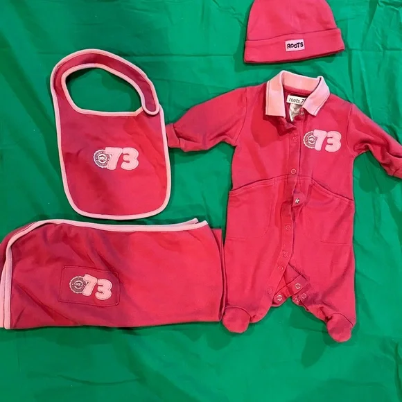 Roots Infant Set in Vibrant Pink - Picture 2 of 7